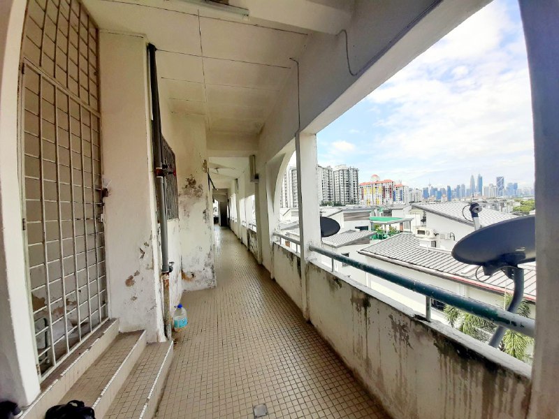 L6 Fawina Court Condominium Taman Putra Sulaiman - photo 2