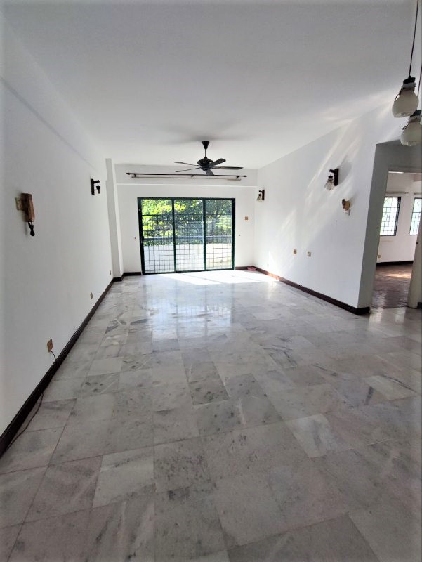 Level 1 Emerald Hill Condominium Ampang - photo 3