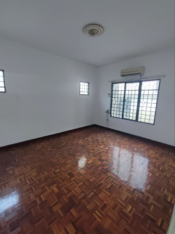 Level 1 Emerald Hill Condominium Ampang - photo 6