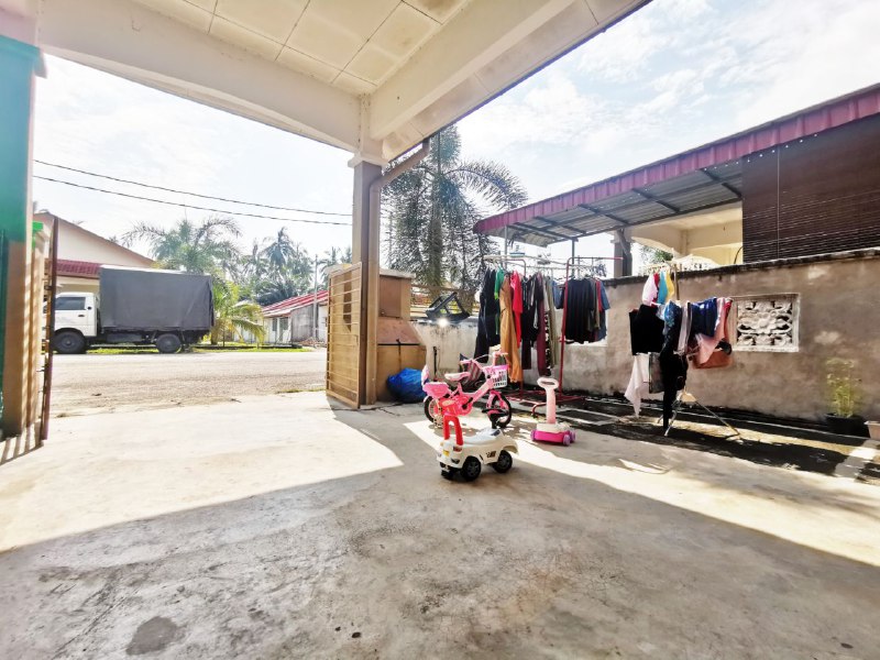Intermediate Single Storey Jln Ruyung Kg Tok Muda - photo 2