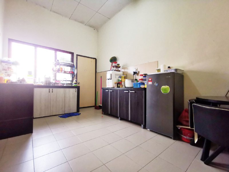 Intermediate Single Storey Jln Ruyung Kg Tok Muda - photo 4