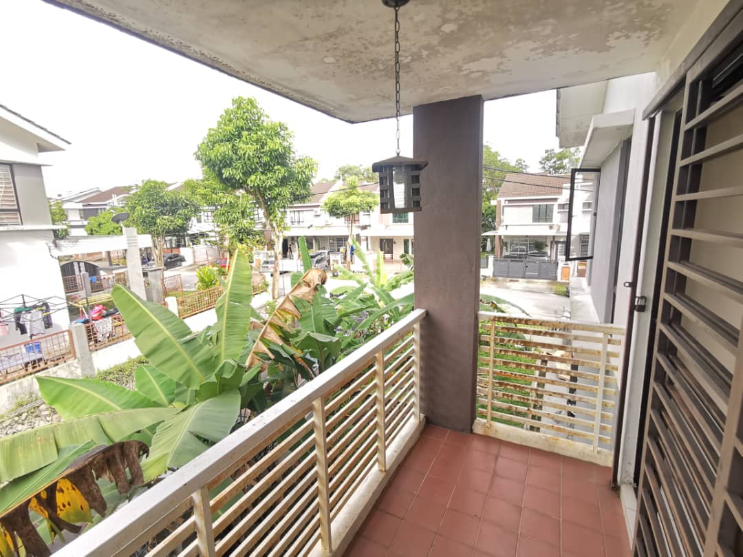 Endlot Double Storey Bukit Saujana Utama Sg Buloh - photo 2