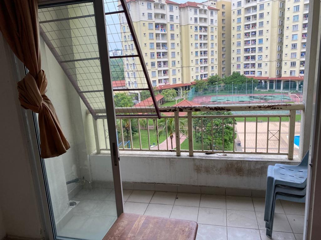 Desaria Villa Condominium Pulau Meranti Puchong - photo 2