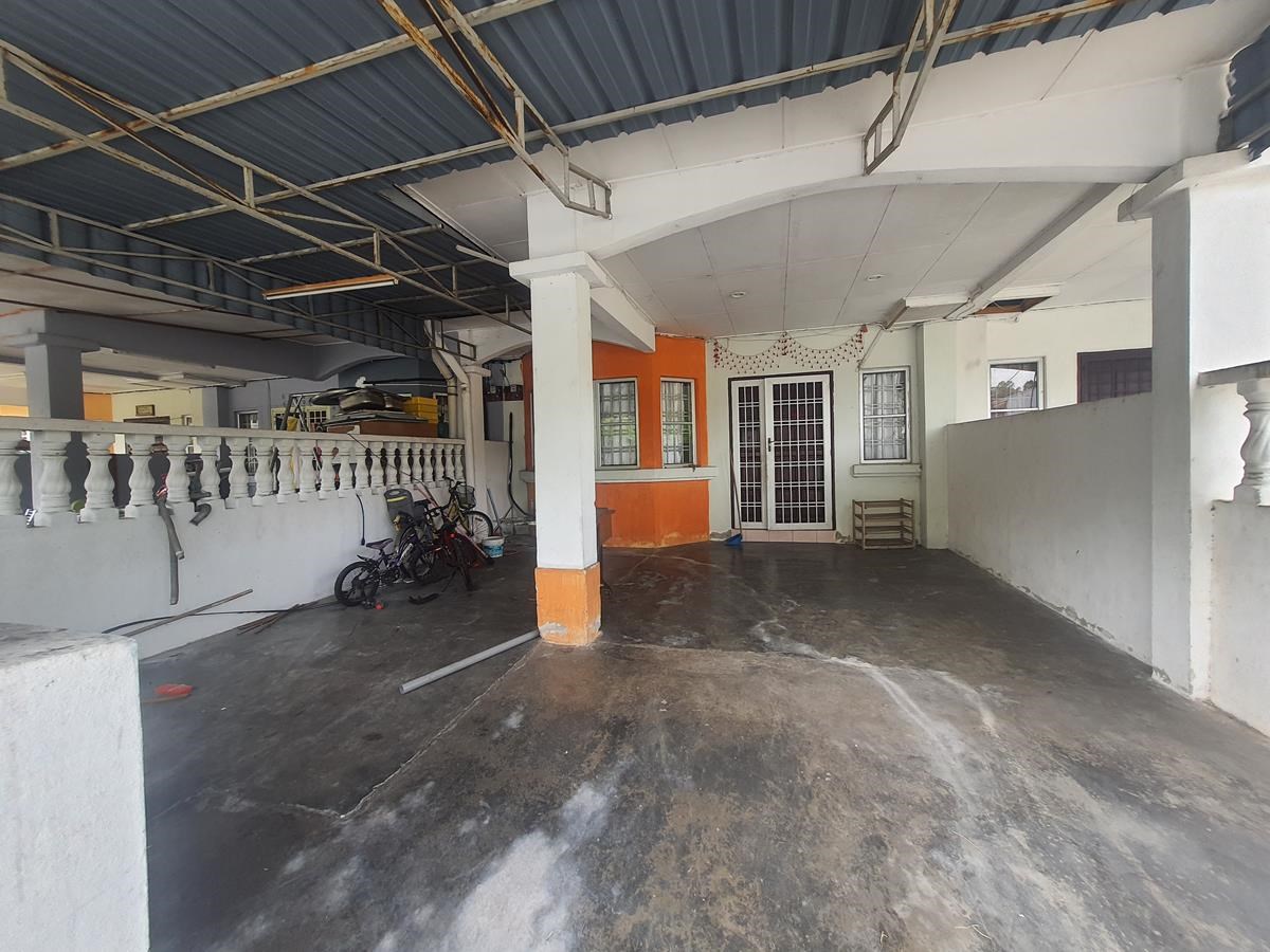 Intermediate Double Storey Taman Seri Bernam - photo 2