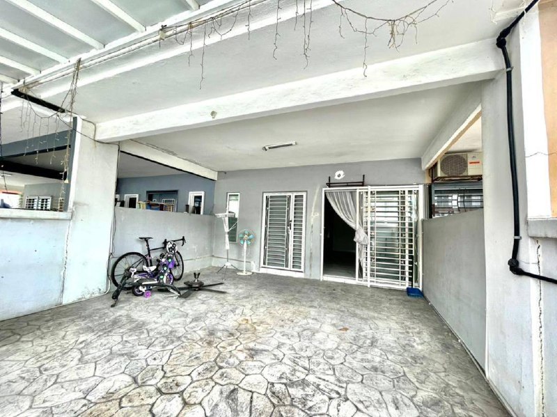 Intermediate Double Storey Sek 33 Taman Alam Indah - photo 2