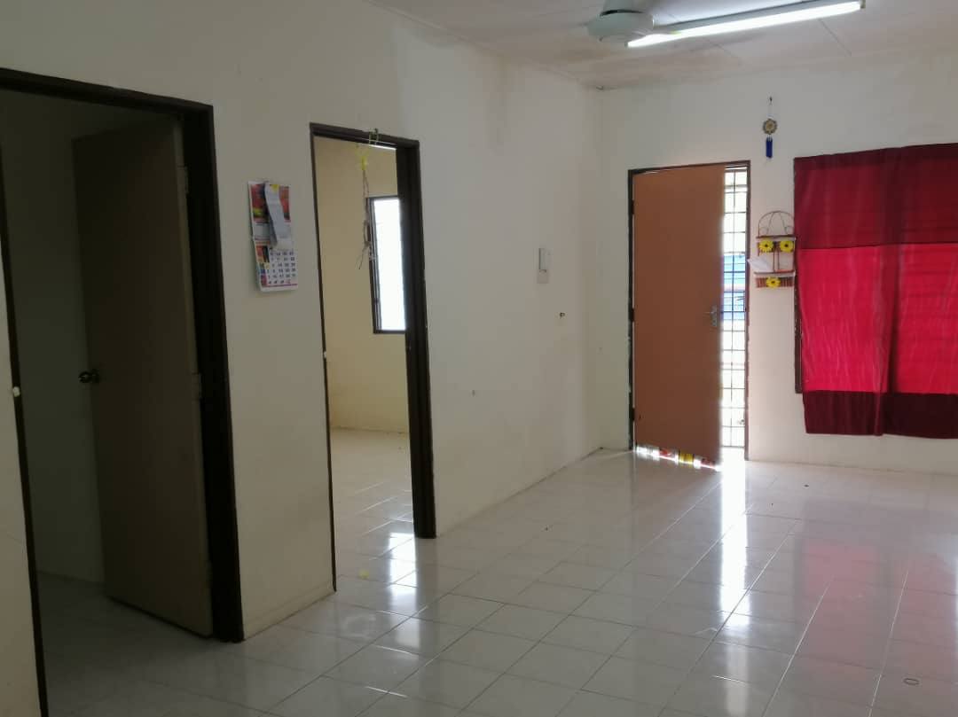 EndLot Single Storey at Tmn Klebang Putra Chemor - photo 3