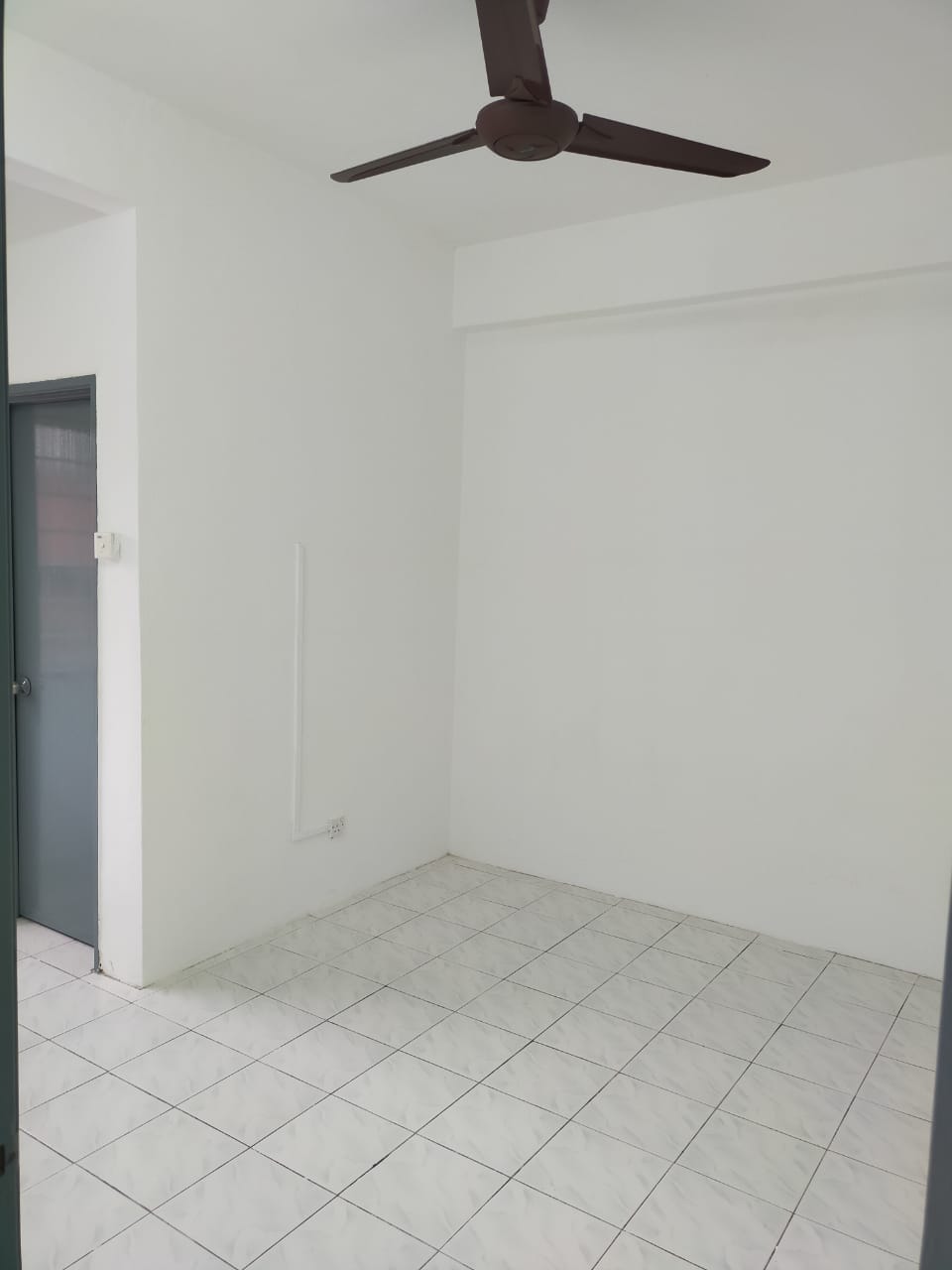 Corner Lot Level 2 Pangsapuri Penaga Mas, Puchong - photo 3