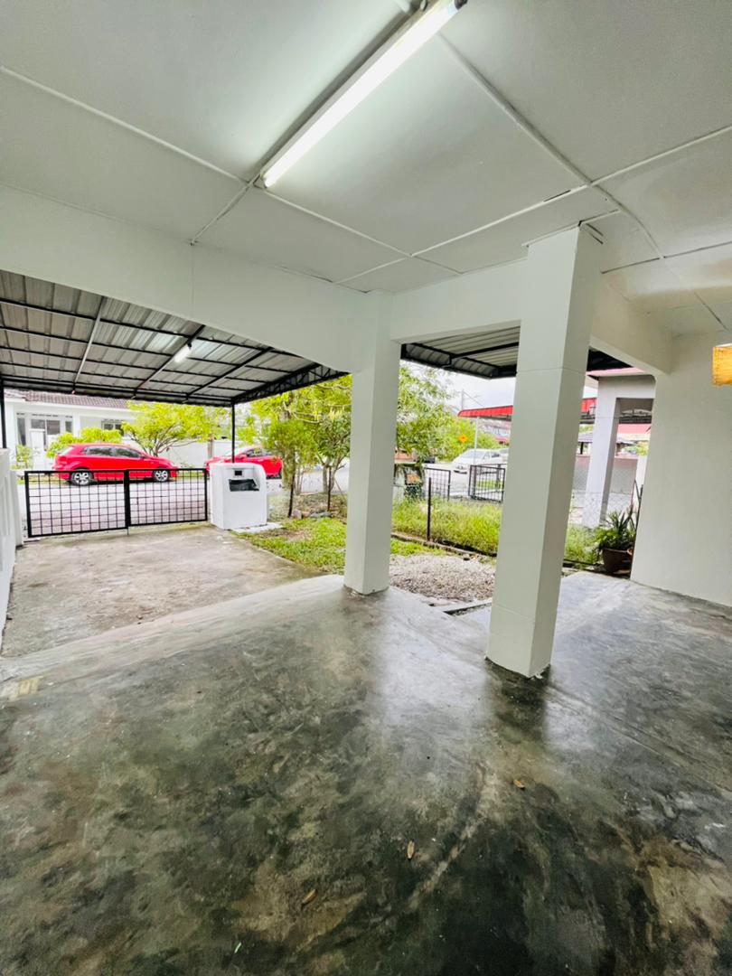 Double Storey at Bandar Seri Ehsan, Banting - photo 3