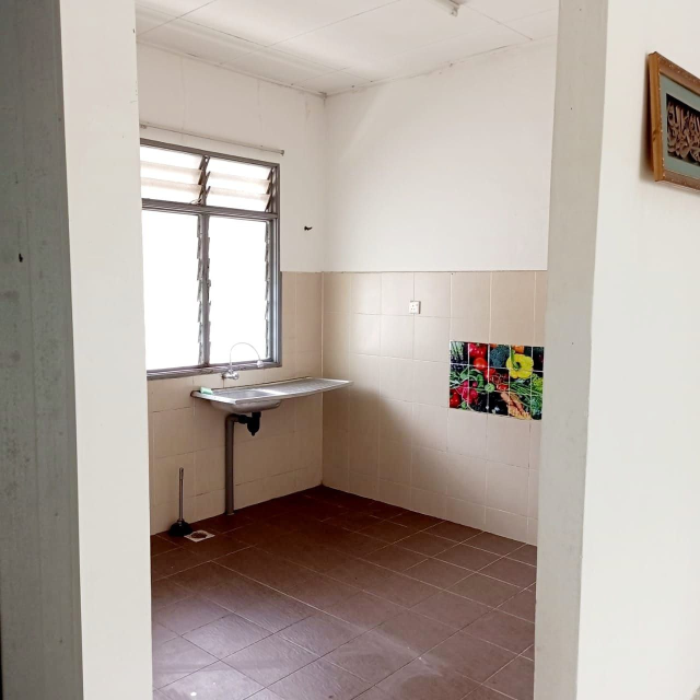 Freehold Single Storey Taman Amanah Jenjarom - photo 8