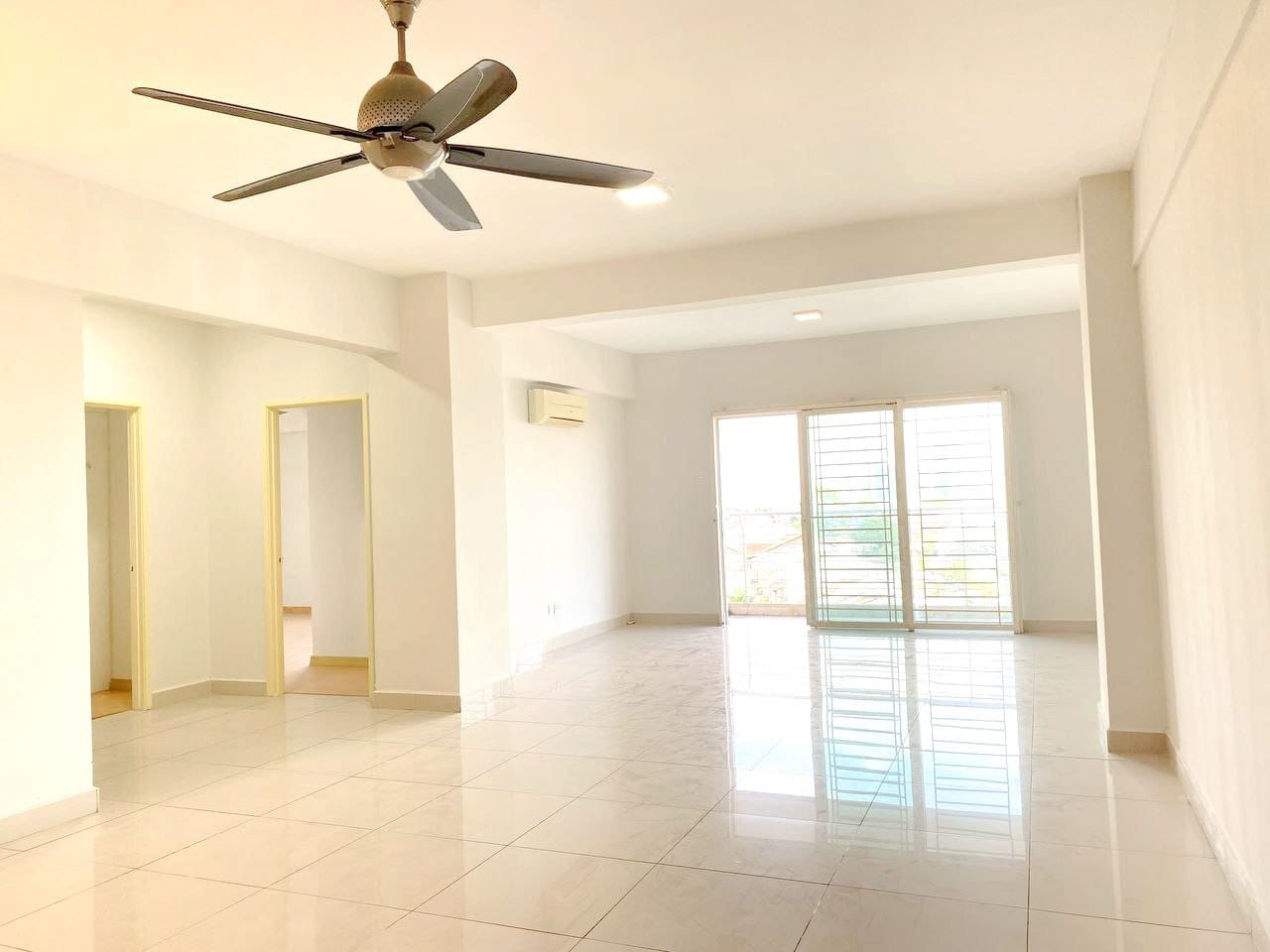 Partly Furnished Mas Kiara Condominium, TTDI KL - photo 3