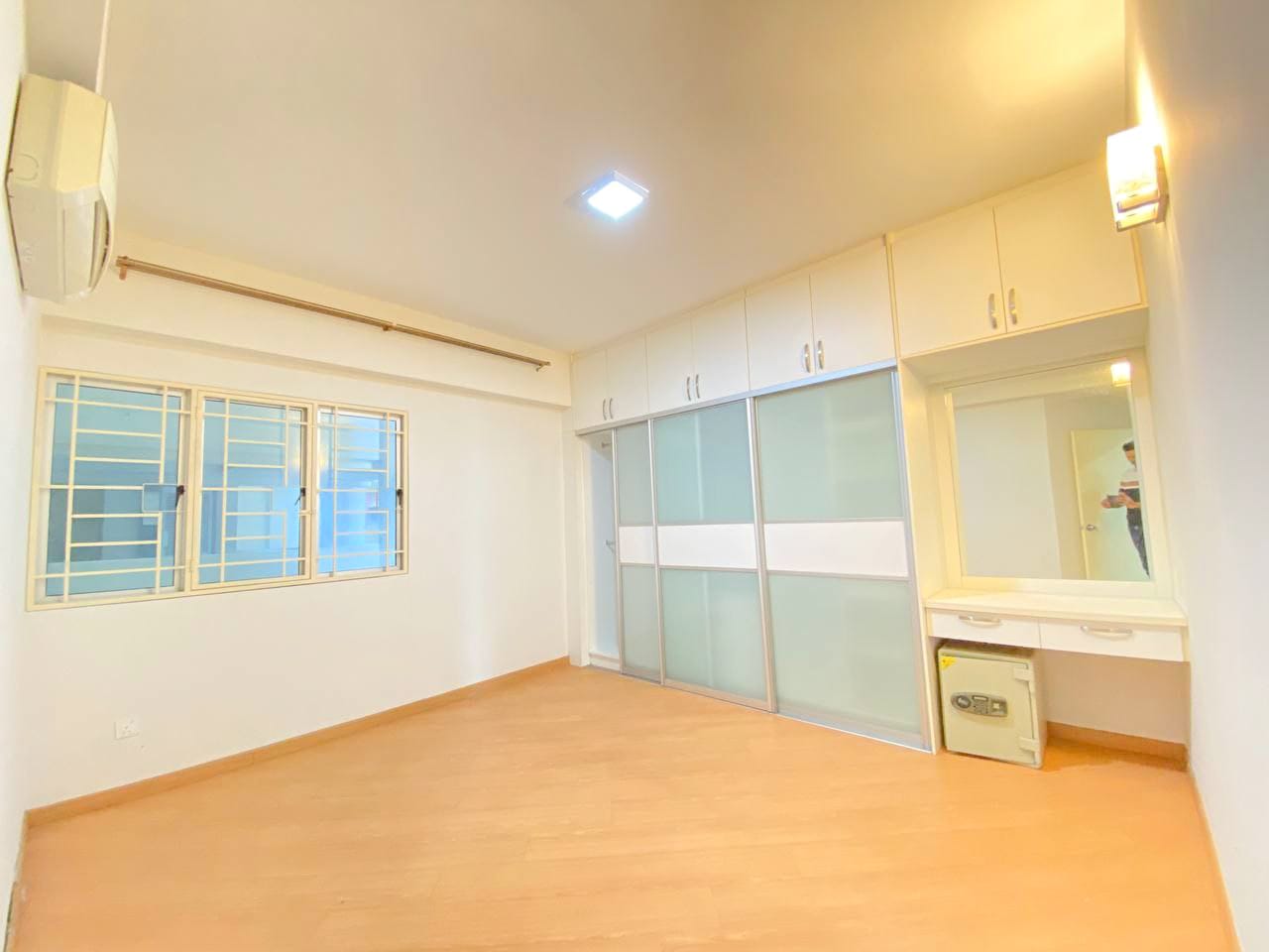 Partly Furnished Mas Kiara Condominium, TTDI KL - photo 4