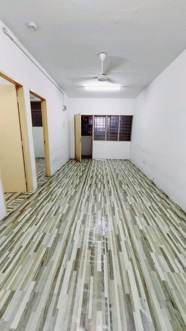 Blok 11 Desa Mentari Taman Medan Petaling Jaya - photo 2