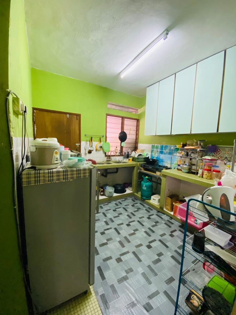 Double Storey Terrace, Seksyen 11, Shah Alam - photo 3