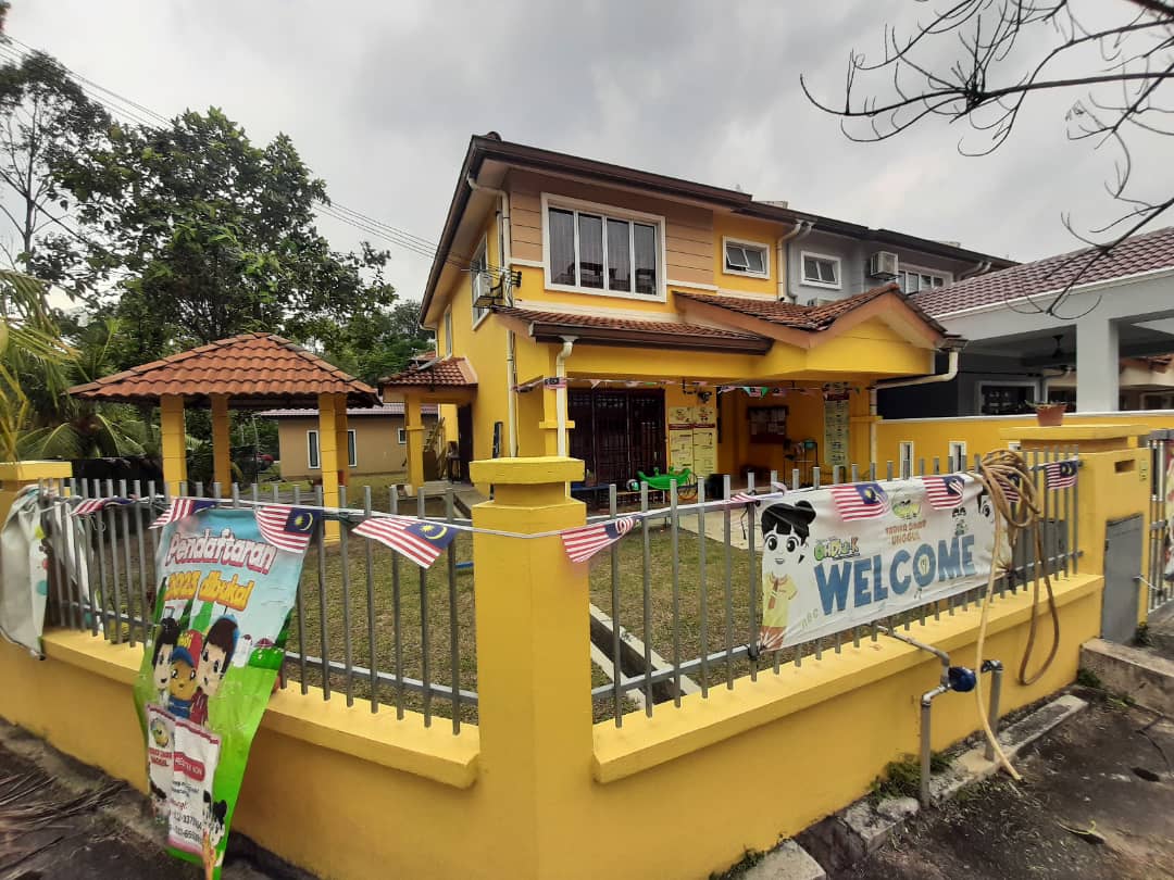 Double Storey Corner Lot, Taman Vista Emas, Kajang - photo 4