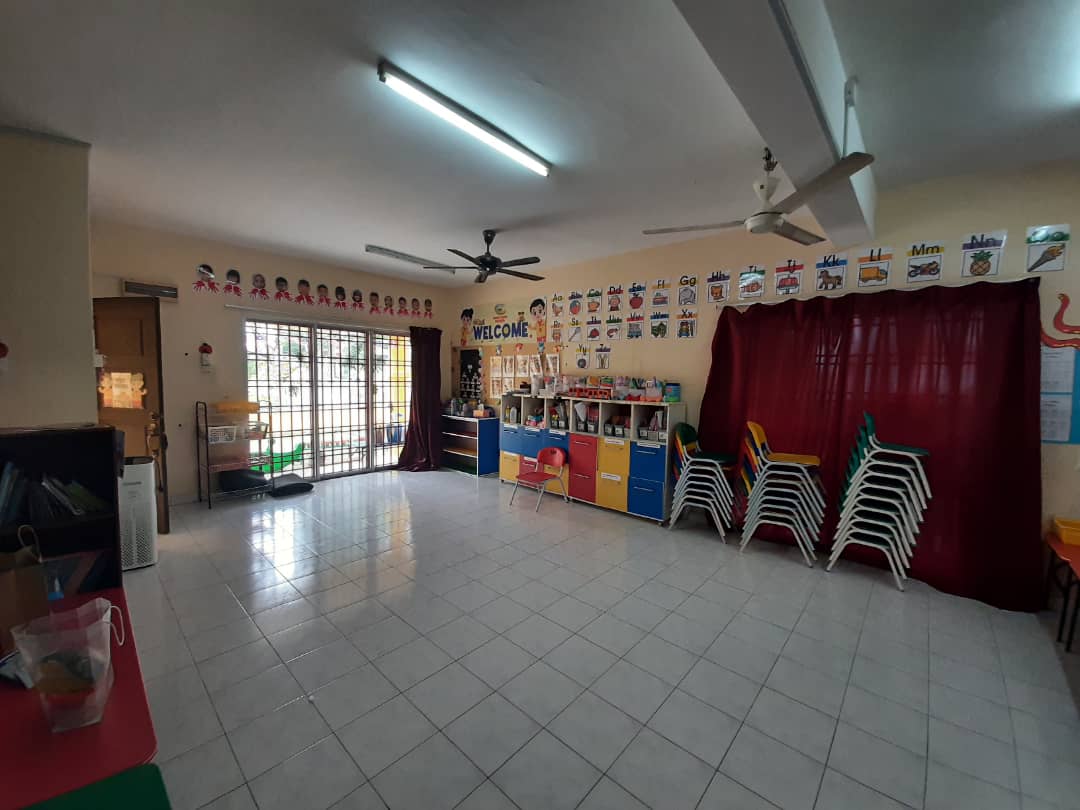 Double Storey Corner Lot, Taman Vista Emas, Kajang - photo 7