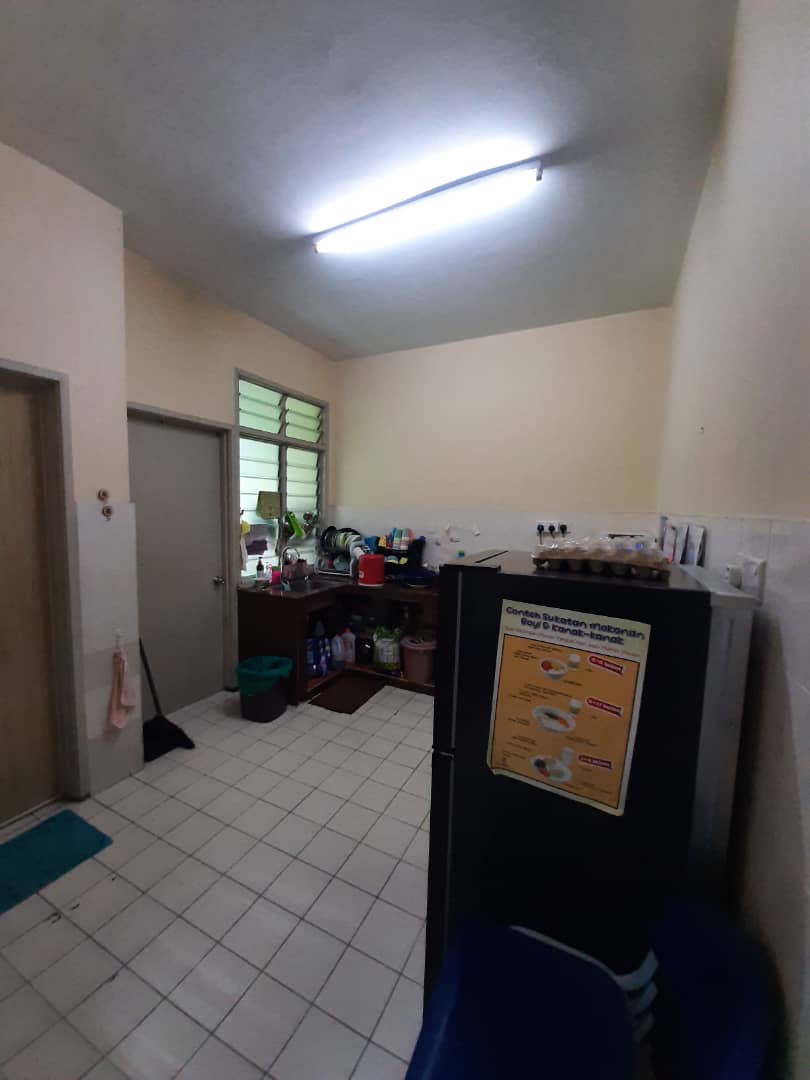 Double Storey Corner Lot, Taman Vista Emas, Kajang - photo 10