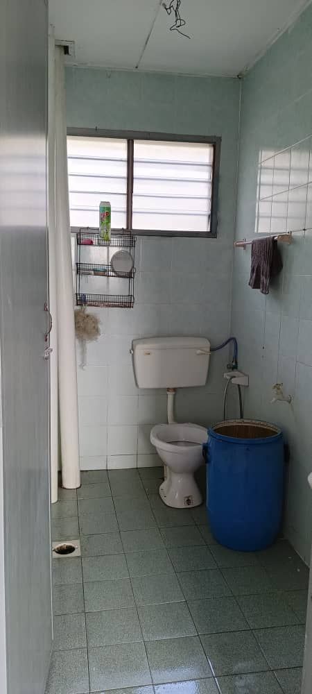 Level 4 Flat Tmn Sri Rasau, Seksyen 16, Shah Alam - photo 8