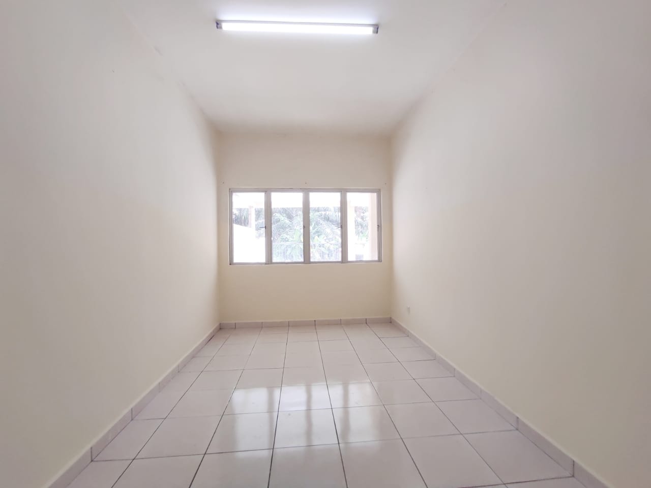 Facing Open, Freehold 1 Storey Tmn Meru Ria, Klang - photo 9