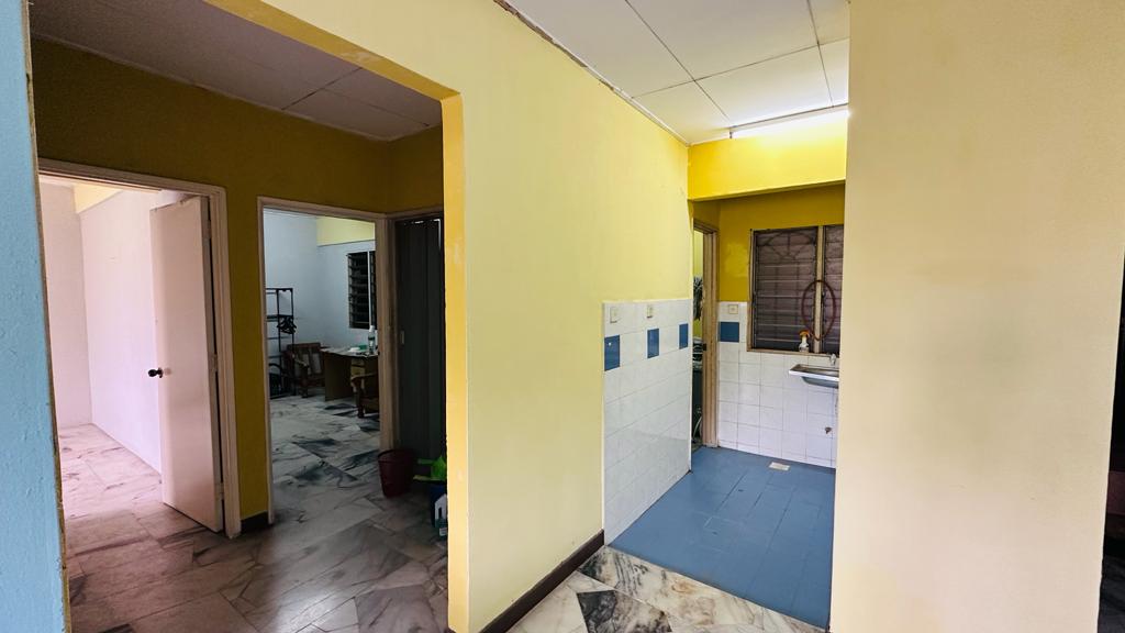 Medium Cost Flat Pkns Seksyen 7 Shah Alam - photo 7