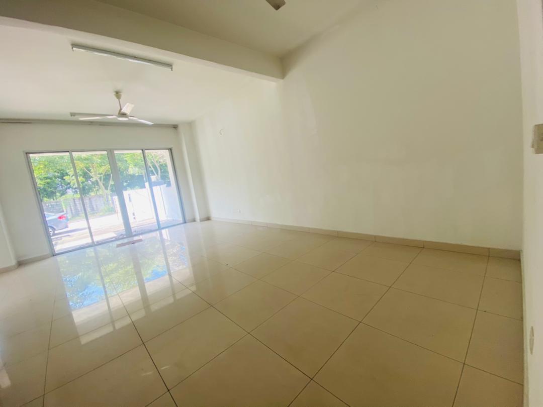 Facing Open 2 half Storey Tmn Putra Prima Puchong - photo 6