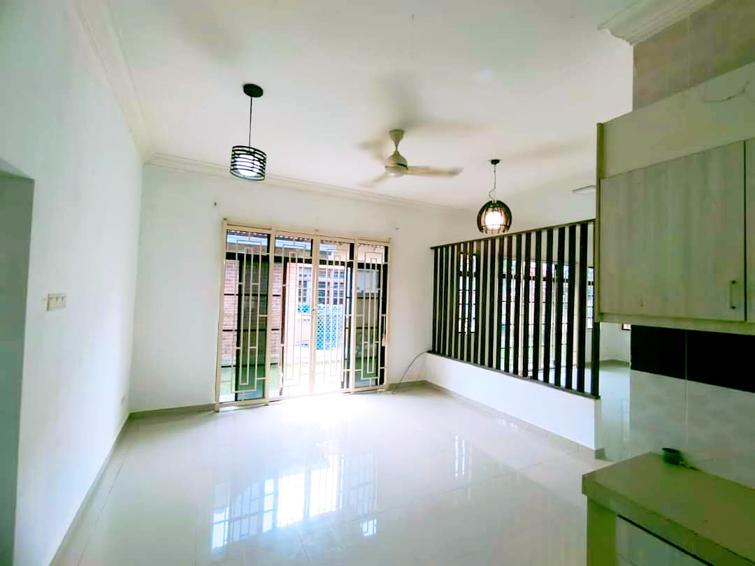Banglo Setingkat di Seksyen 29 Shah Alam - photo 4