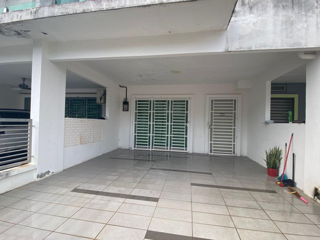 Renovated 2 Storey Hijayu 3d at Bndar Sri Sendayan - photo 2
