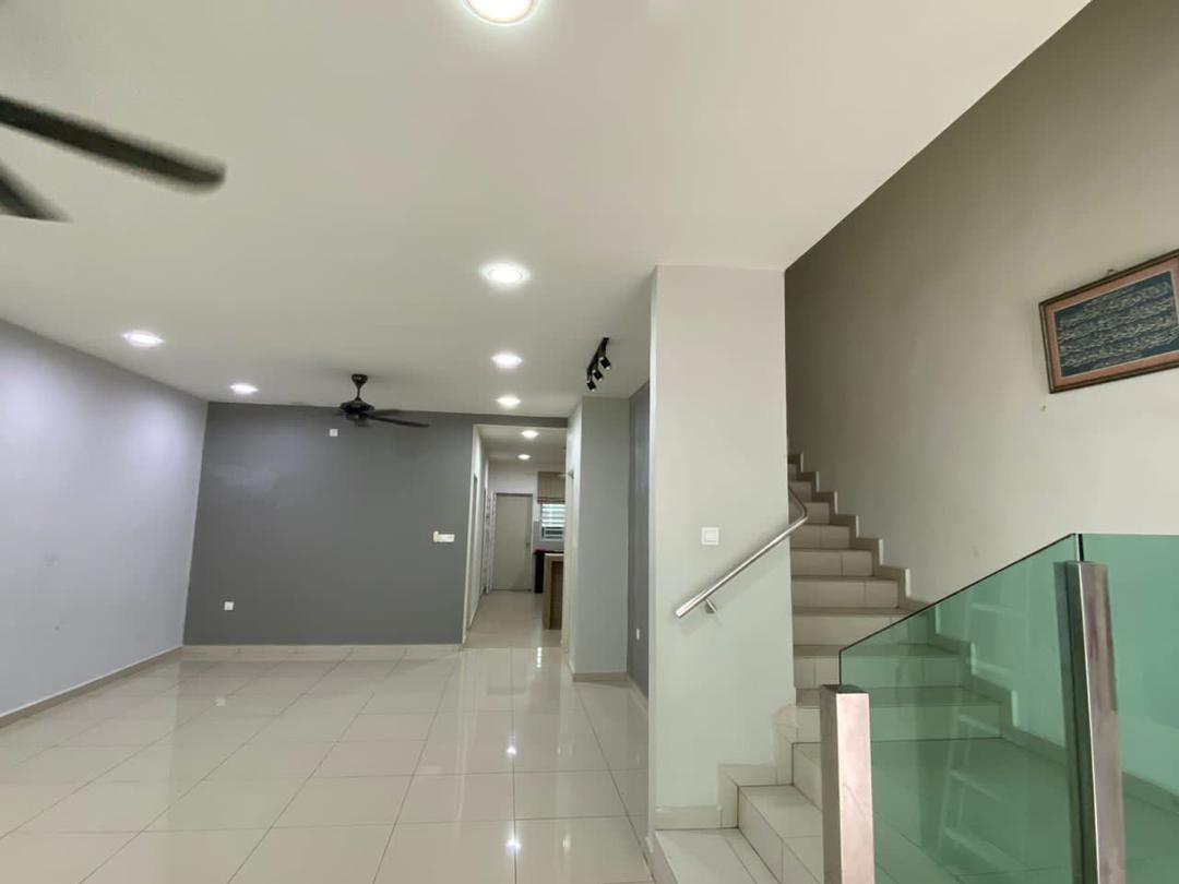 Renovated 2 Storey Hijayu 3d at Bndar Sri Sendayan - photo 6