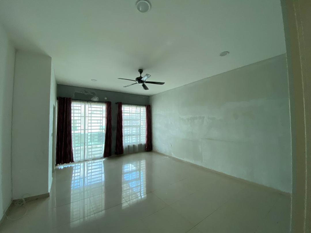 Renovated 2 Storey Hijayu 3d at Bndar Sri Sendayan - photo 13