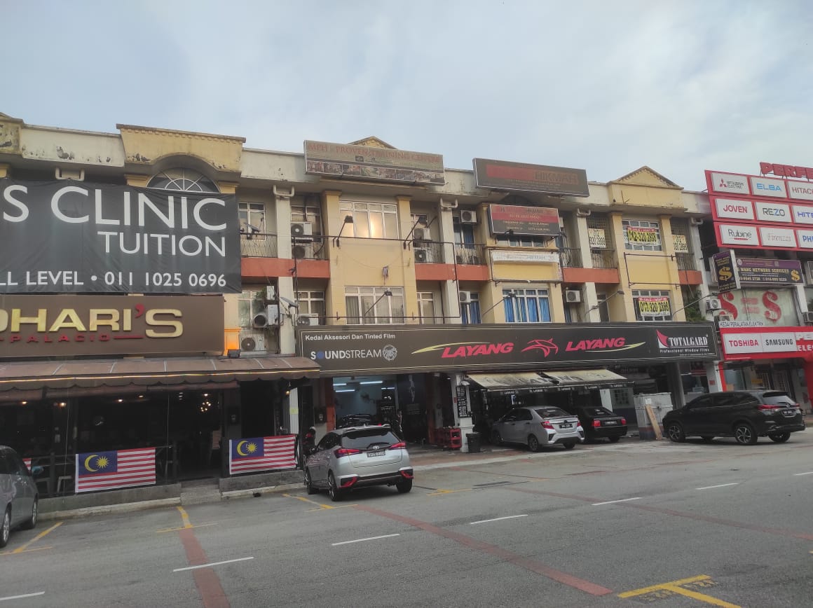 3 Storey Shoplot at Seksyen 23 Shah Alam - photo 2