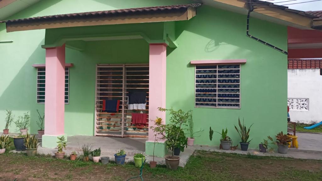End Lot Single Storey at Taman Pelangi Semenyih - photo 3