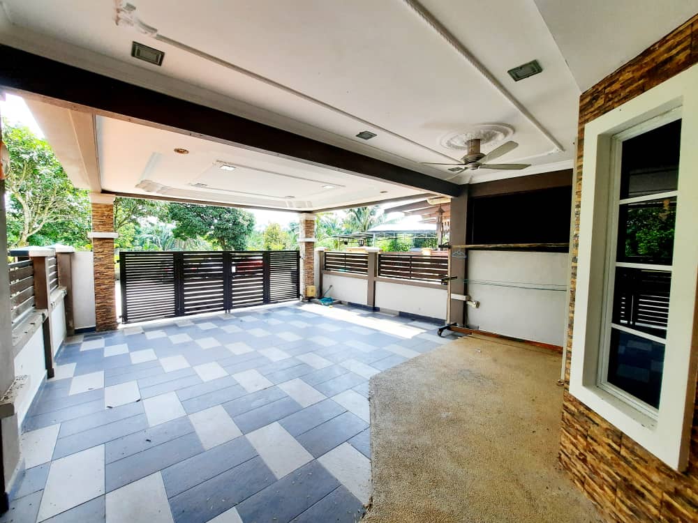Facing Open Renovated Double Storey Desa Coalfield - photo 3