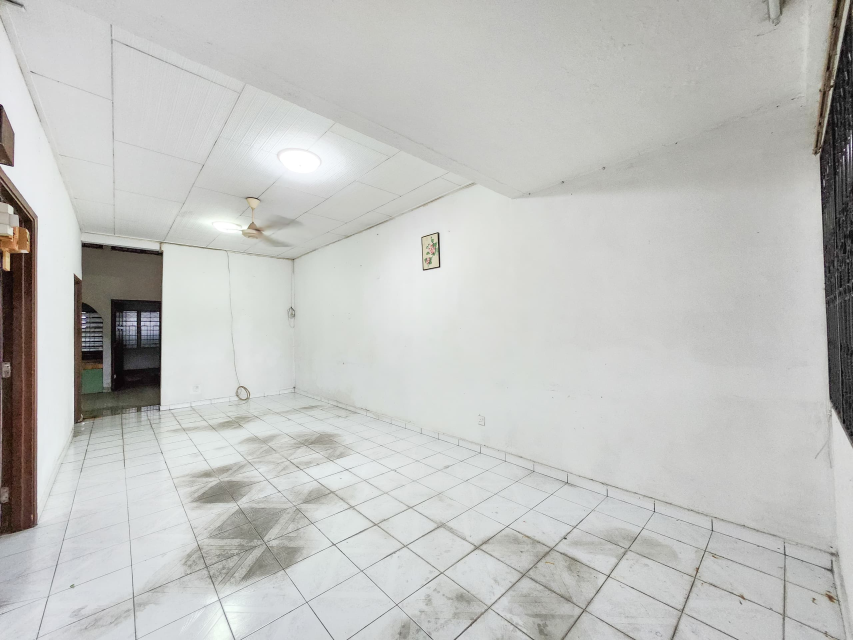 Freehold Single Storey Terrace Kelana Jaya, PJ - photo 4