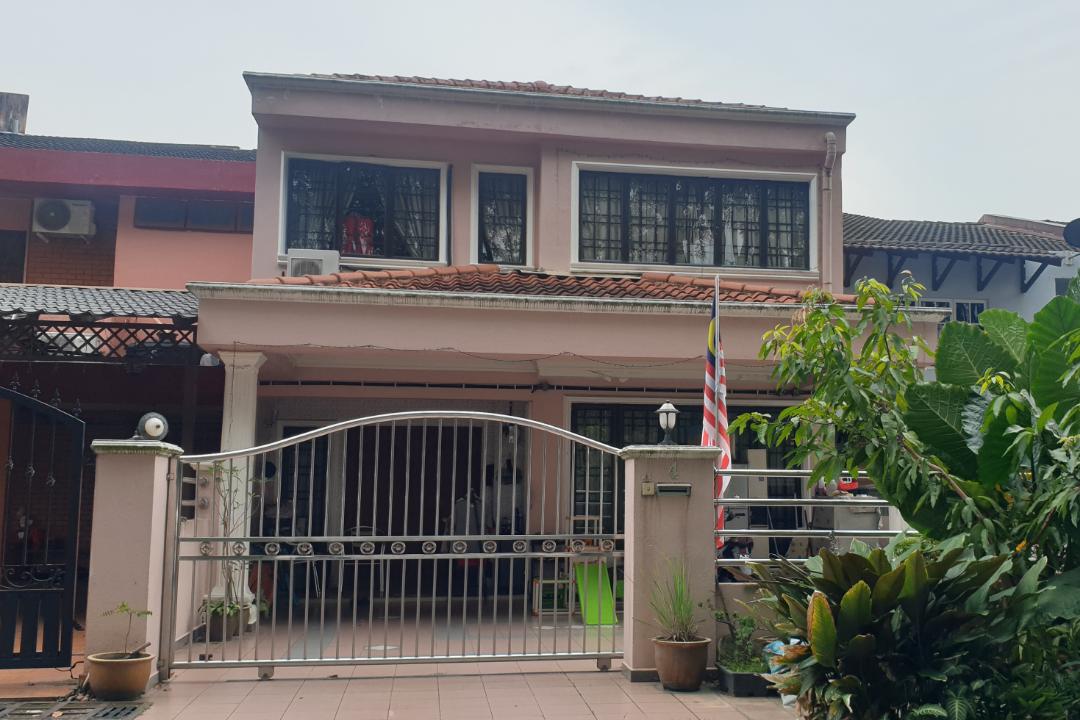 Facing Open, Double Storey at Seksyen 6, Shah Alam - photo 3