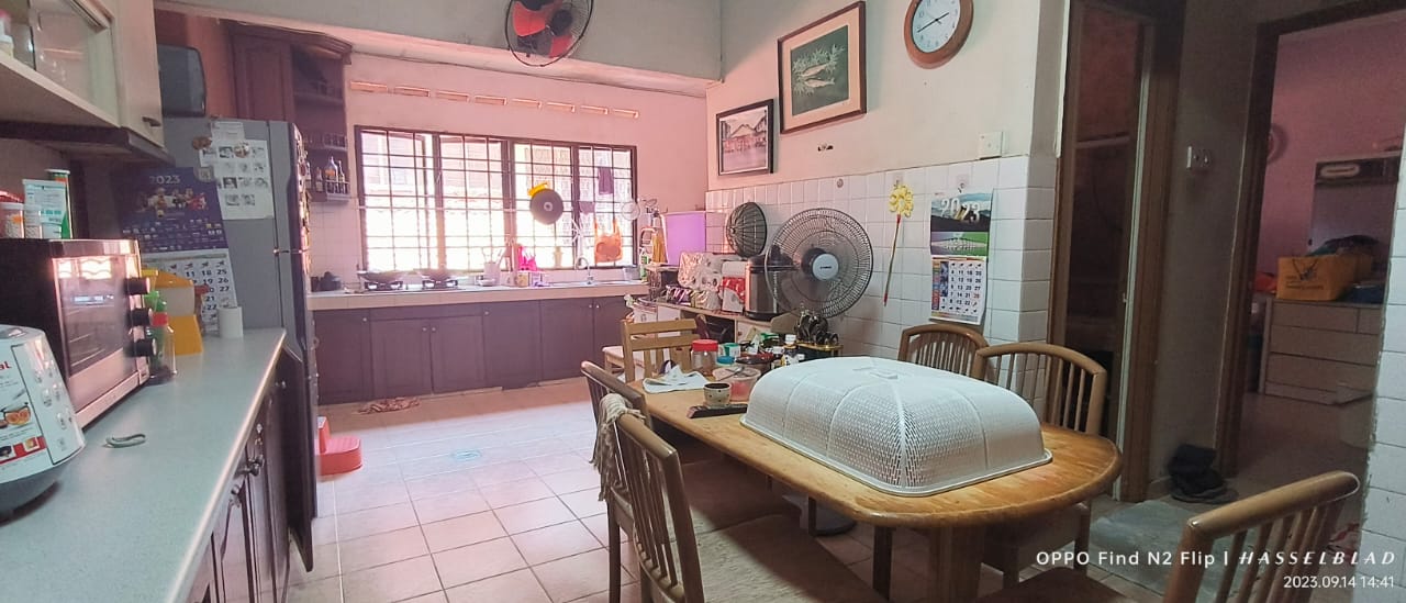 Facing Open, Double Storey at Seksyen 6, Shah Alam - photo 11