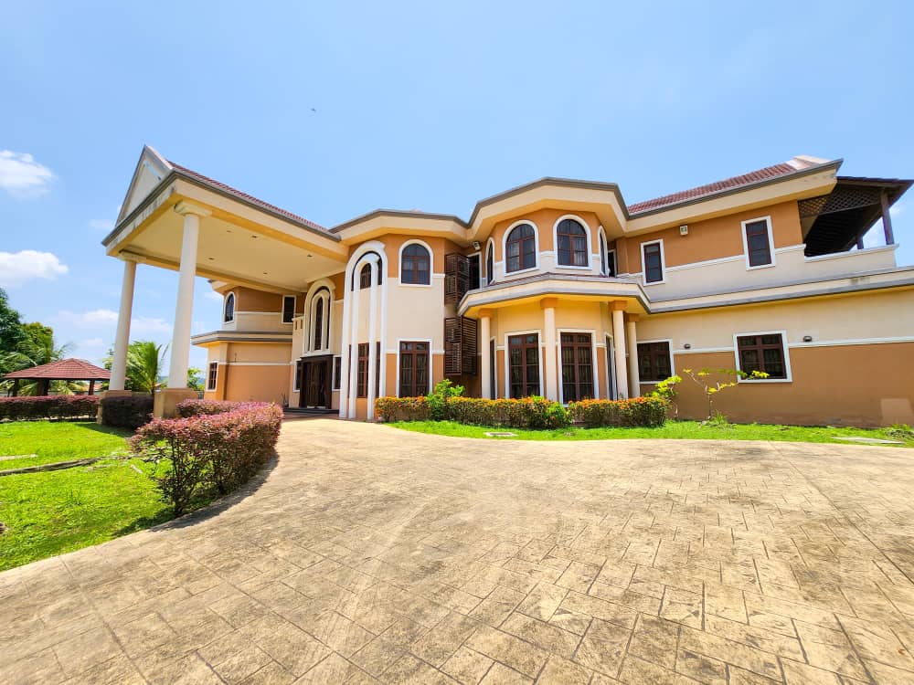 Luxury 2 Storey Bungalow at Kota Warisan Sepang - photo 2
