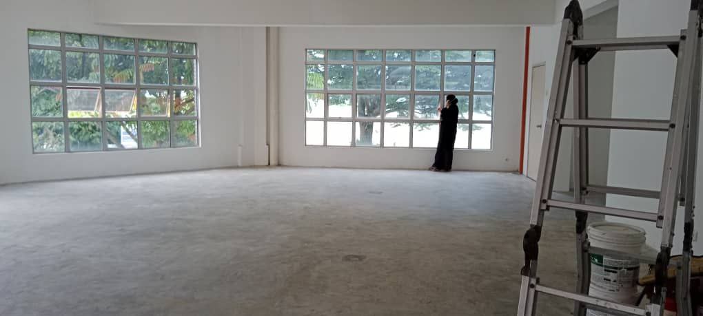 Facing Mainroad Office at Section 8 Kota Damnsara - photo 3