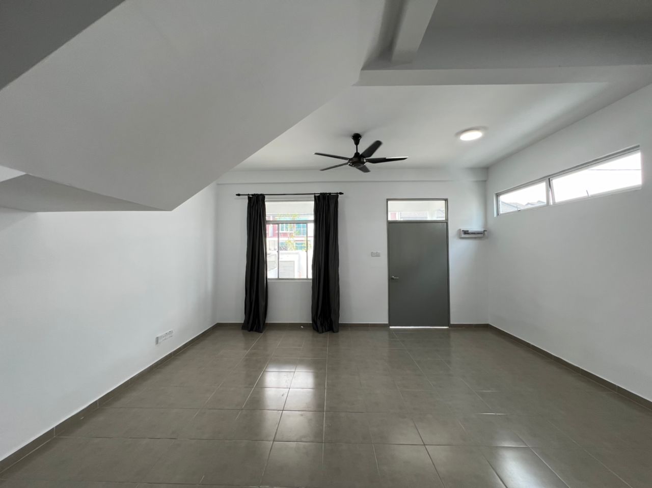 EndLot Double Storey Scientex Kundang Jaya, Rawang - photo 10