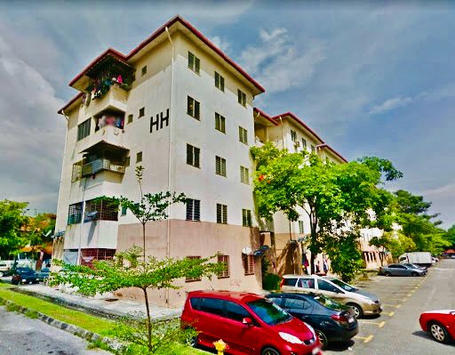 Murah Top Floor Apartment Puchong Court 2, Puchong - photo 3