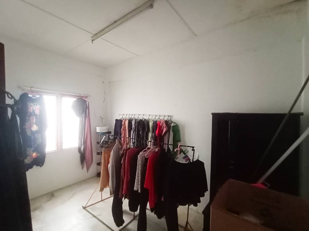 End Lot Single Storey Tmn Meru Jaya 3 Klang - photo 9