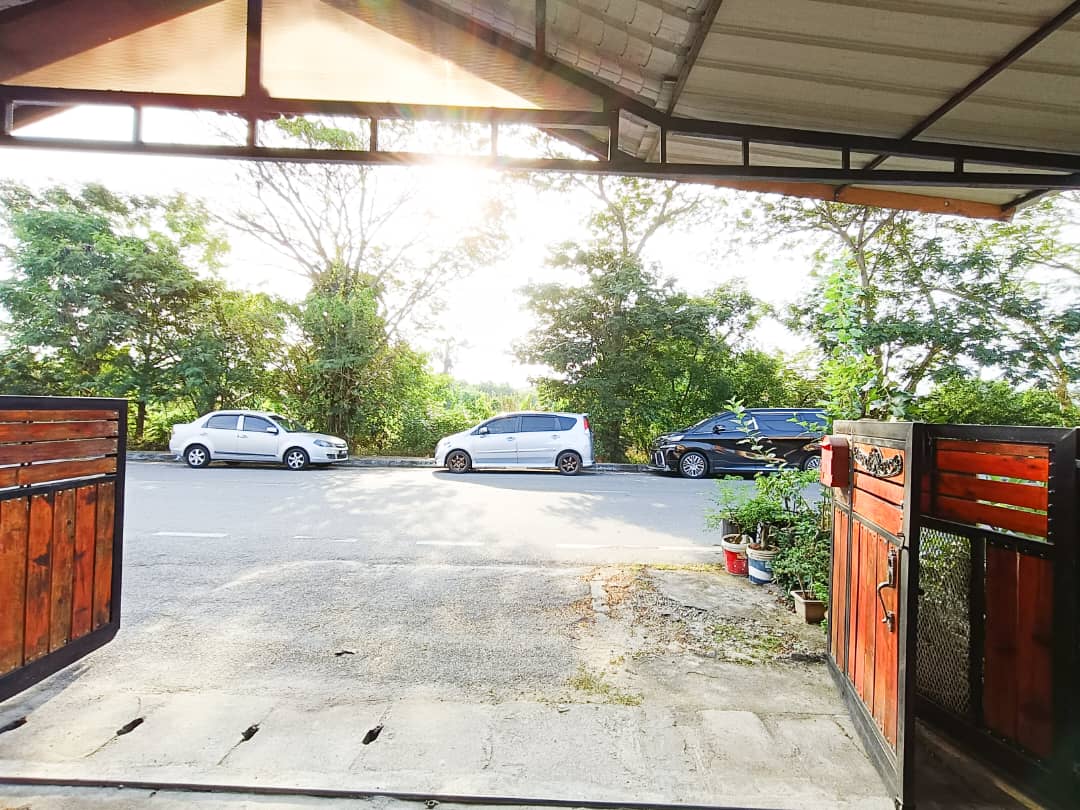 Facing Open Single Storey Tmn Sementa Klang - photo 4