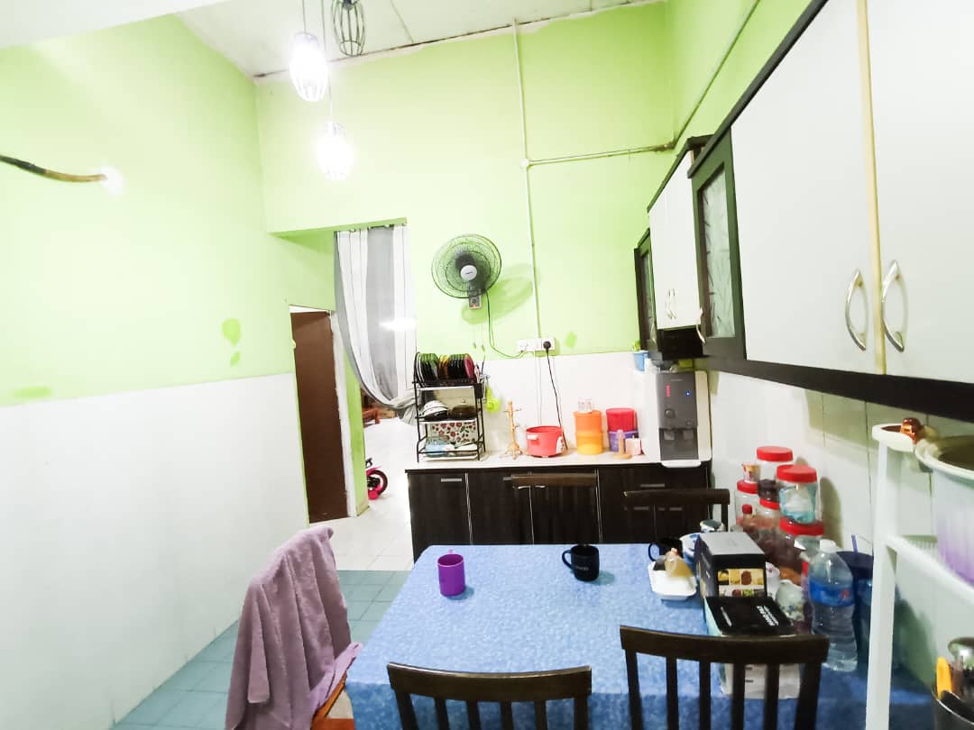 Facing Open Single Storey Tmn Sementa Klang - photo 8