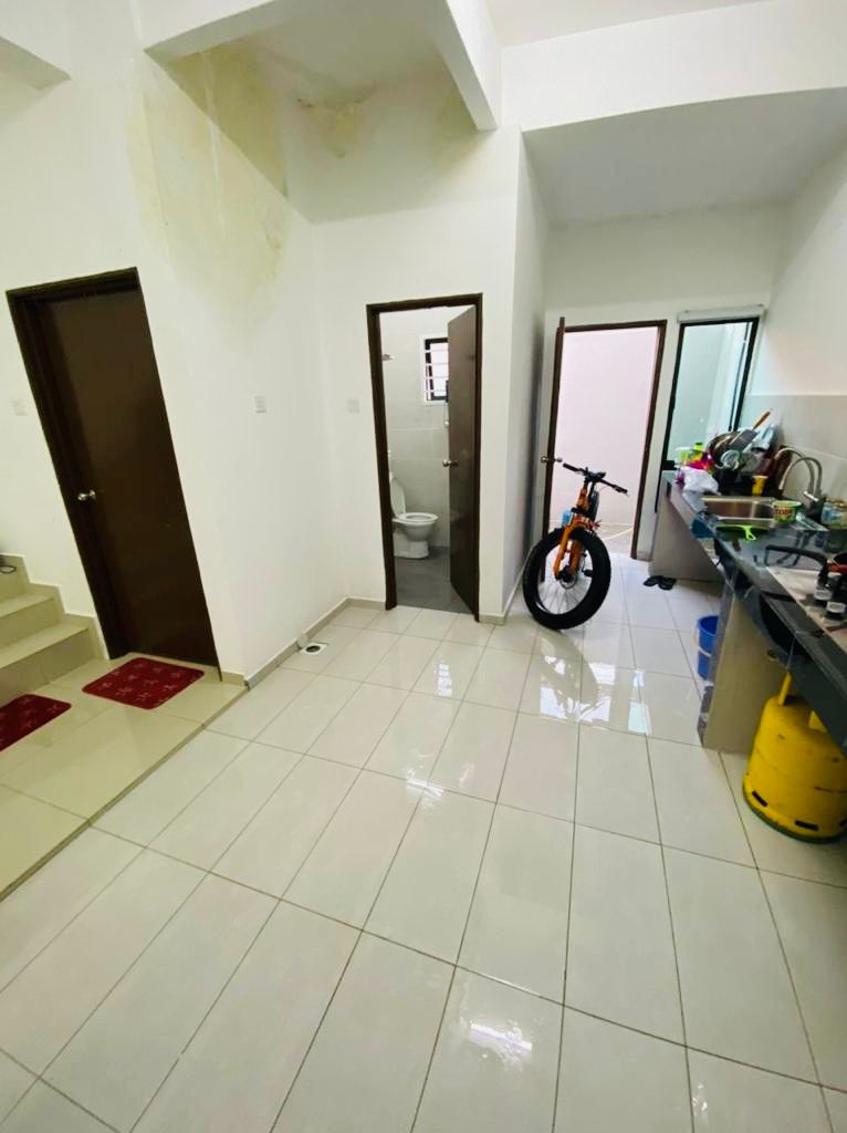 Renovated Double Storey Tmn Irama Bayu Jln Kebun - photo 8