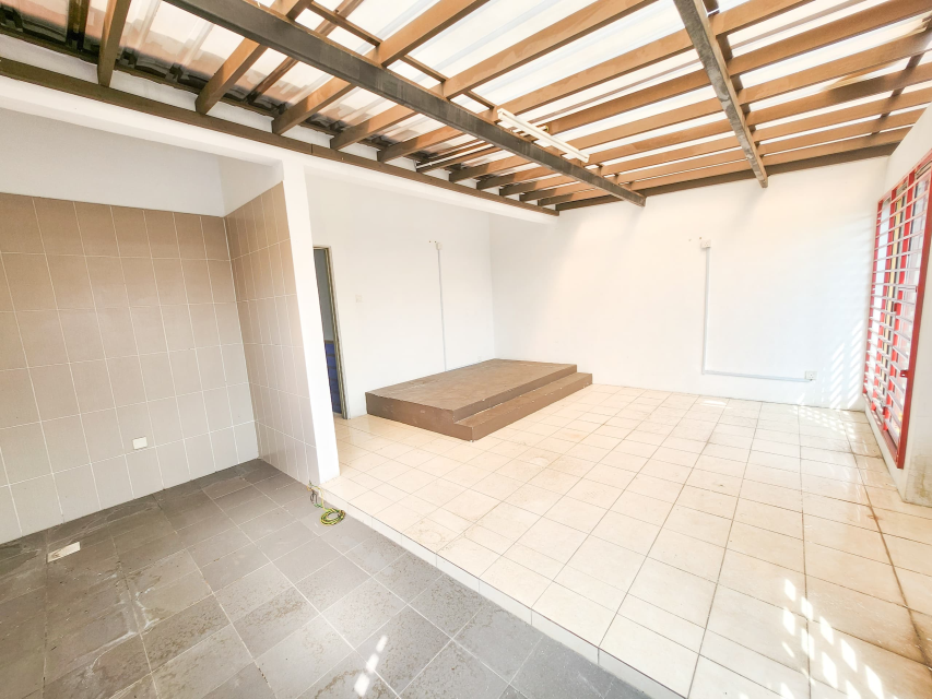 Corner Lot Double Storey Jln Kebun Shah Alam - photo 7
