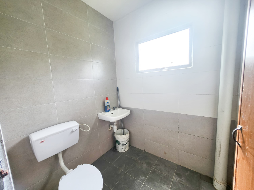 Corner Lot Double Storey Jln Kebun Shah Alam - photo 10