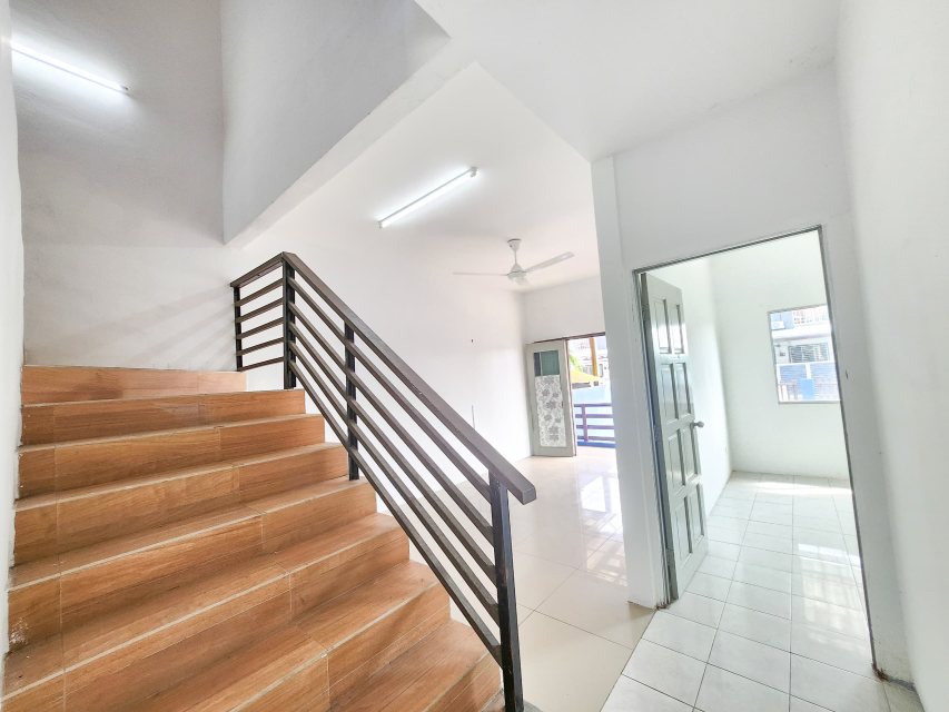 Corner Lot Double Storey Jln Kebun Shah Alam - photo 11