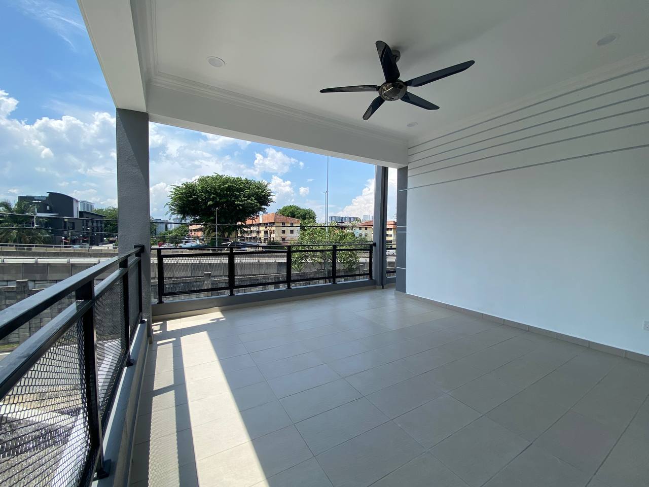 Facing open Refurbished 2 Storey Semi D SS14 Suban - photo 13