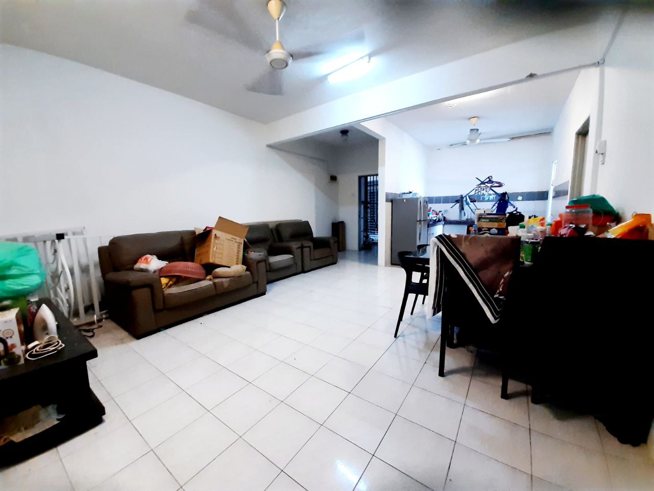 End Lot Renovated Villa Tropika Apartment , Kajang - photo 9