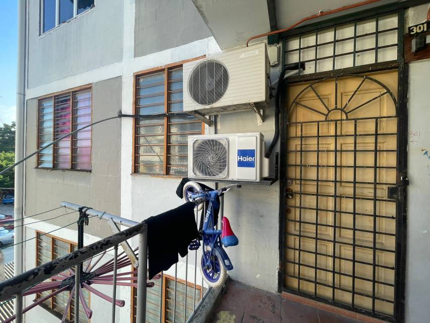 Walking Distance to LRT Flat Sek 1 Wangsa Maju Kl - photo 2