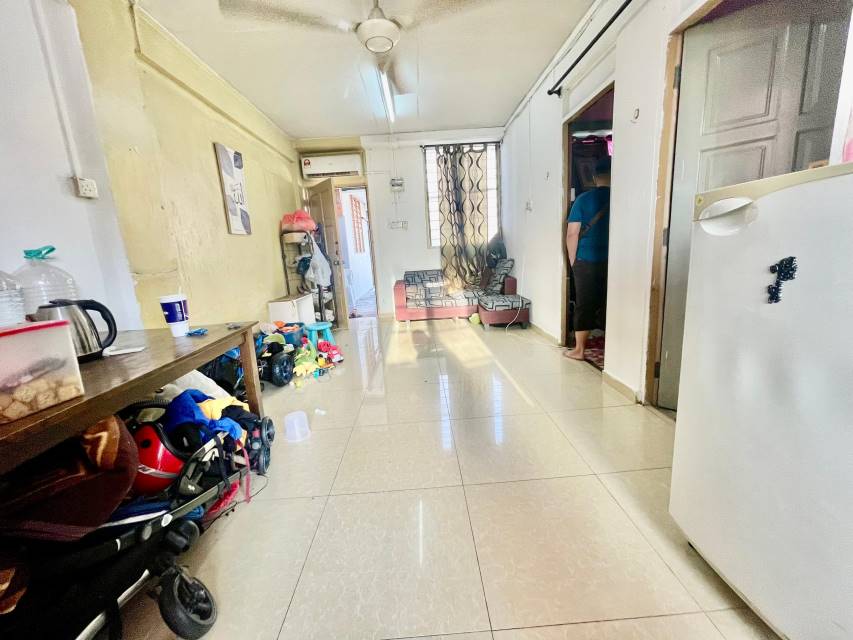 Walking Distance to LRT Flat Sek 1 Wangsa Maju Kl - photo 3