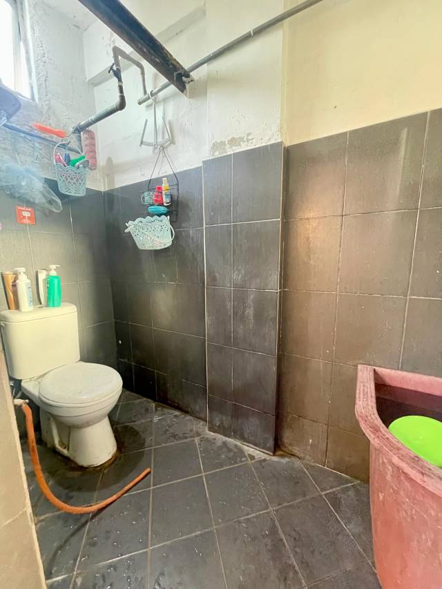 Walking Distance to LRT Flat Sek 1 Wangsa Maju Kl - photo 8